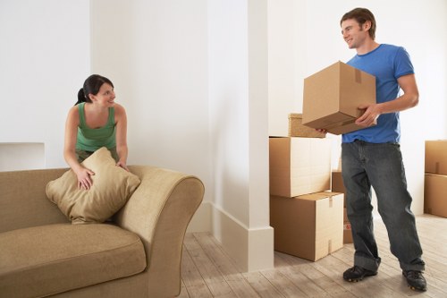 Flexible local moving help in Notting Hill street