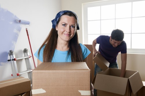 Local removal van service for flats and period properties in Notting Hill
