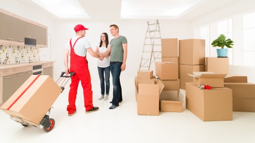 Careful packing for a Notting Hill flat removal service