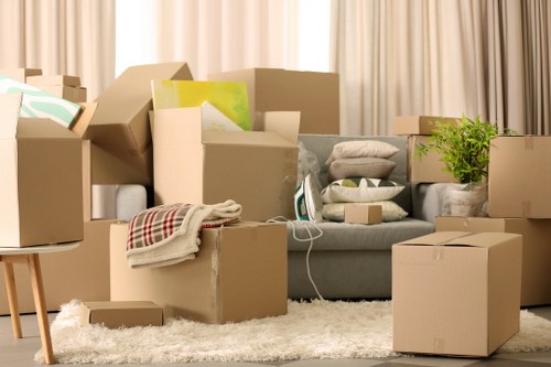 Careful unpacking support for flats and houses in Notting Hill