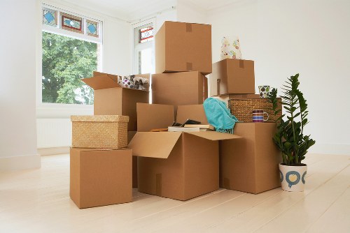 Fragile item packing and organised box labelling in Notting Hill